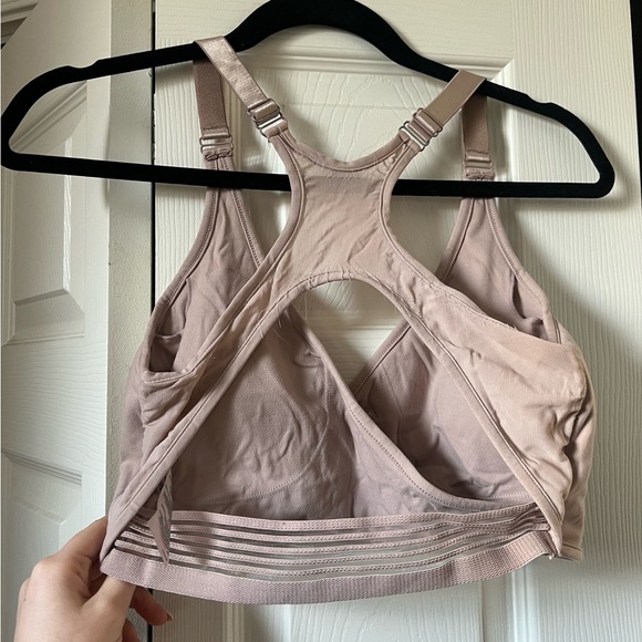 Tan Gymshark Sports bra - Picture 2 of 3